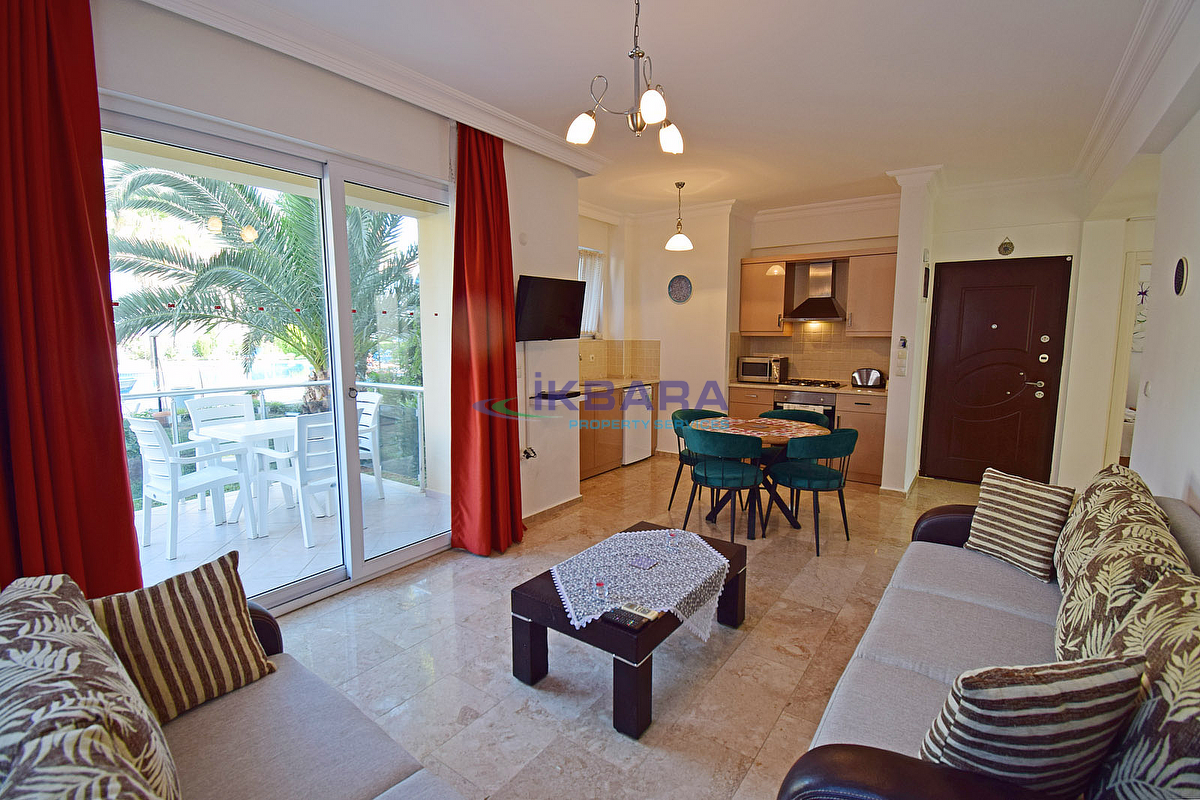 80_Violet-Apart-1-(14).jpg