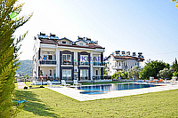 Hisarönü Merkezde Ortak Havuzlu Site İçerisinde 3+1 Satılık Dubleks Daire